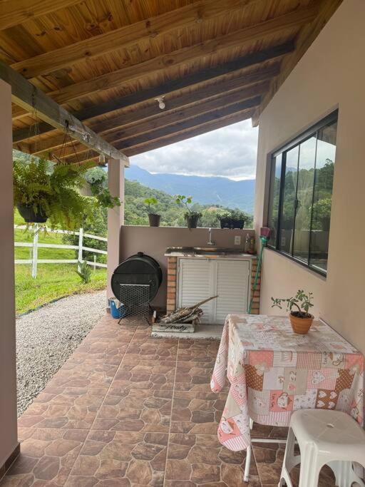 Cabana Recanto Do Arruda Para Casal Em Aguas Mornas Exterior photo